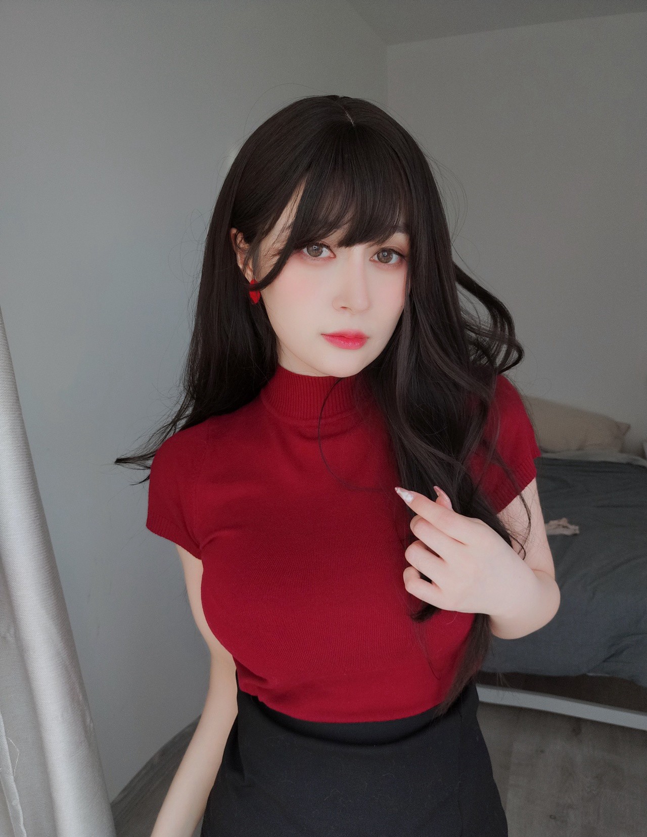 白银81性感吊带黑丝丰满微胖美女cosplayJK高跟写真
