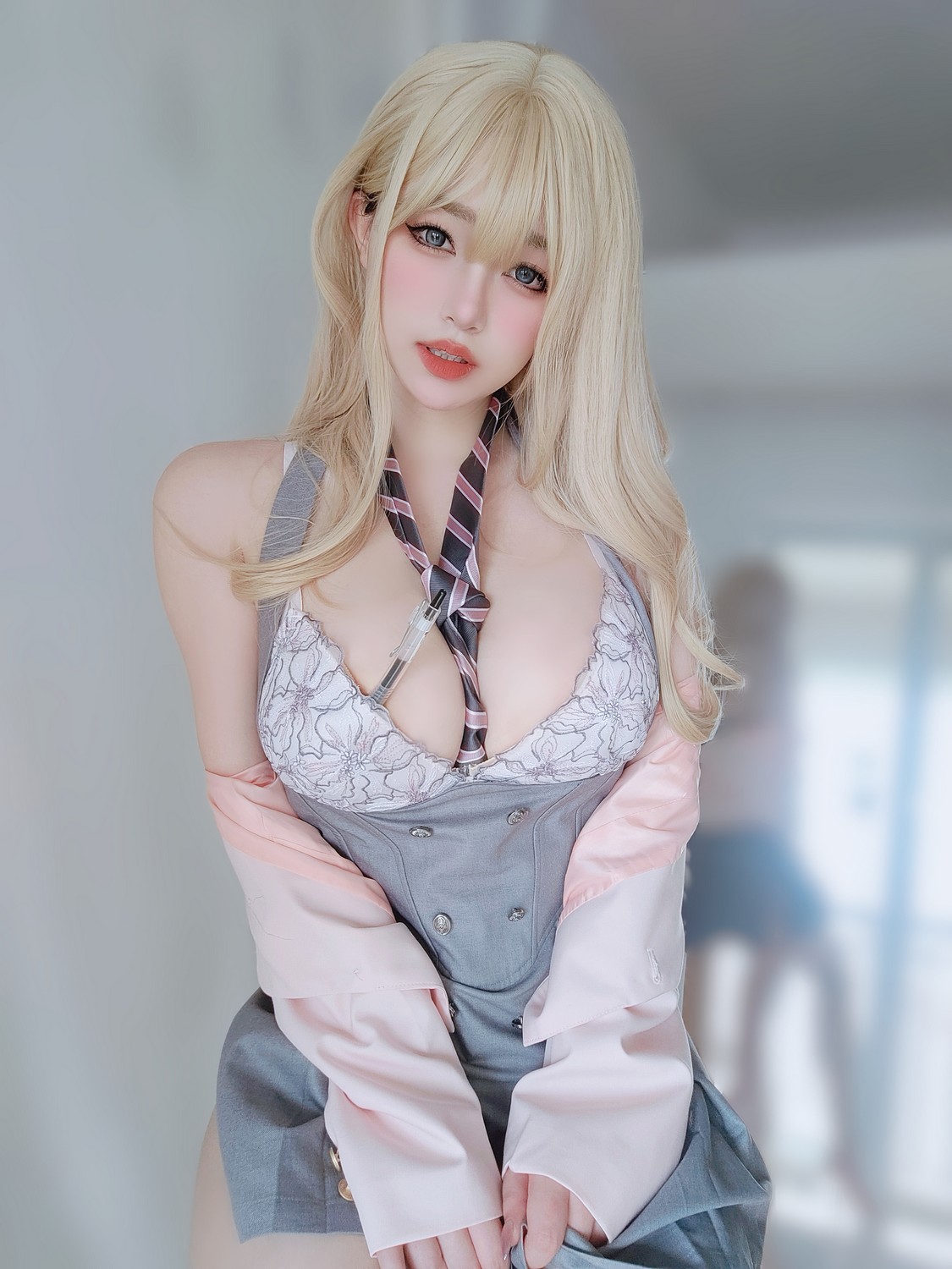 丰满JK制服性感白丝极品大胸丰满cosplay大尺度写真