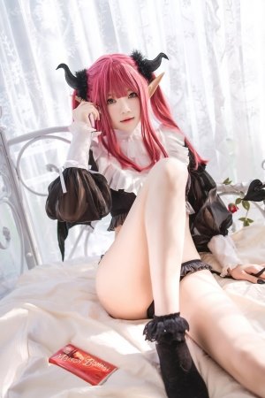 桜桃喵动漫美女丝袜cosplay极度性感美女图片大尺度写真-ACG次元喵-动漫游戏资源网