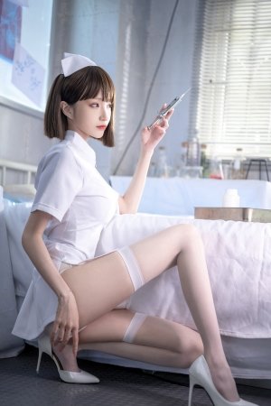 极品cosplay护士装大尺度白丝美腿玉足全棵女性艺术写真-ACG次元喵-动漫游戏资源网